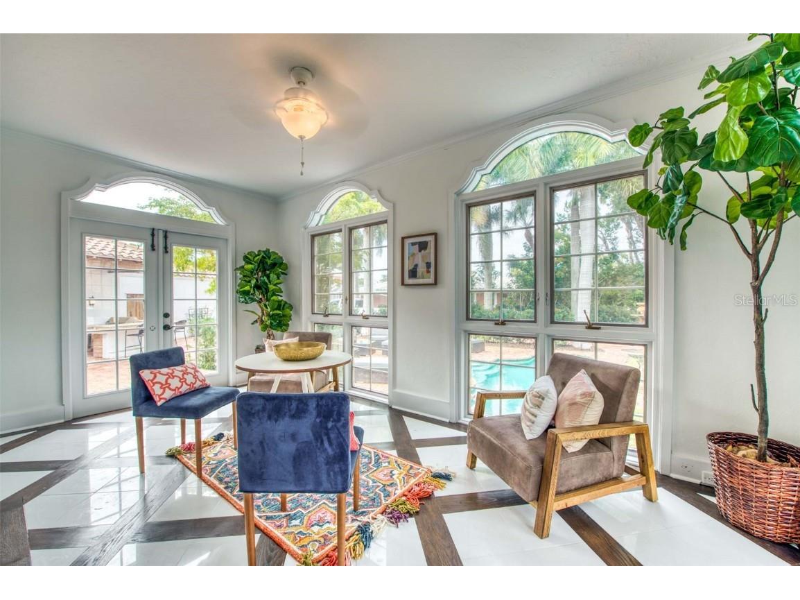 76 S Washington Drive Sarasota FL 34236 A4649466 image14