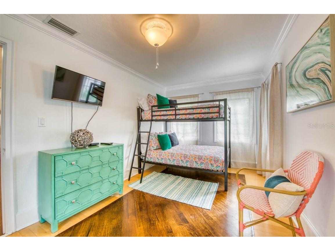 76 S Washington Drive Sarasota FL 34236 A4649466 image25