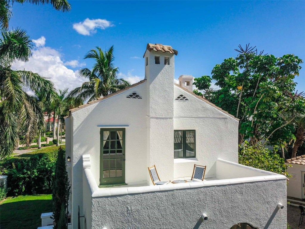 76 S Washington Drive Sarasota FL 34236 A4649466 image51