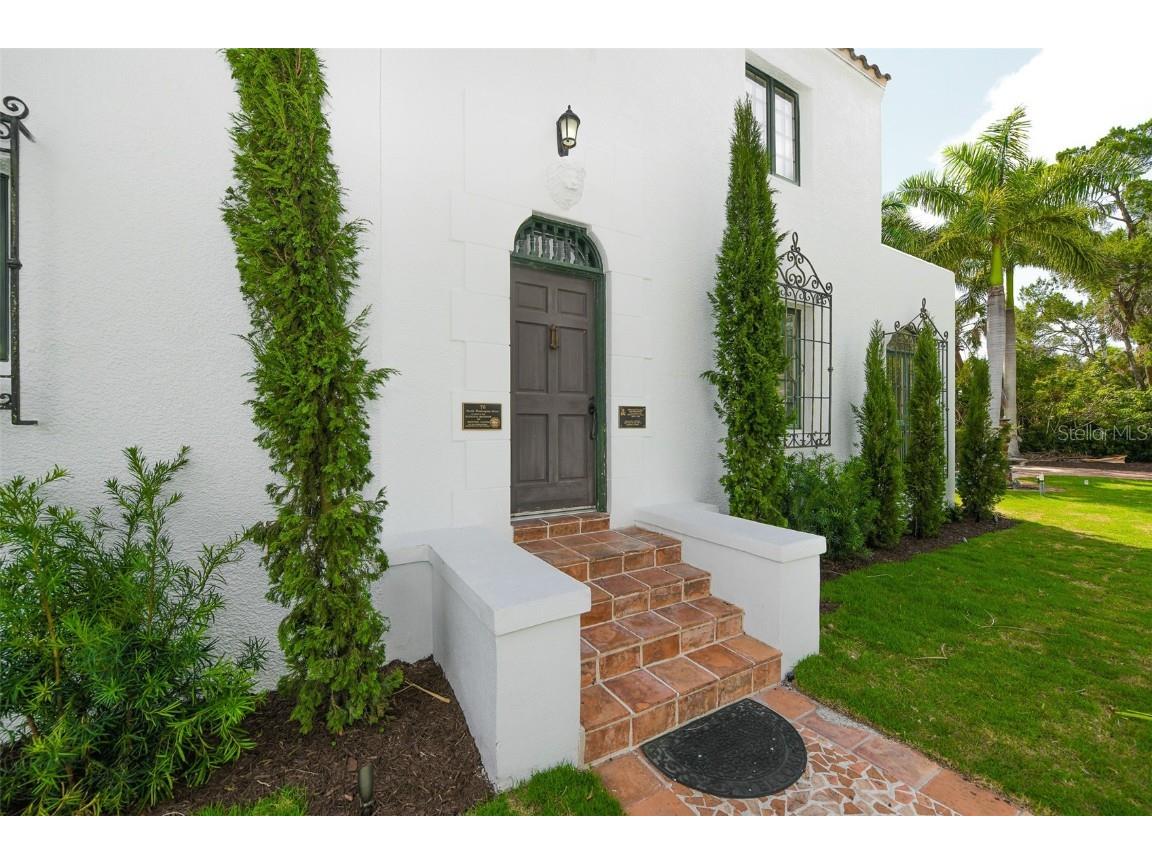 76 S Washington Drive Sarasota FL 34236 A4649466 image55