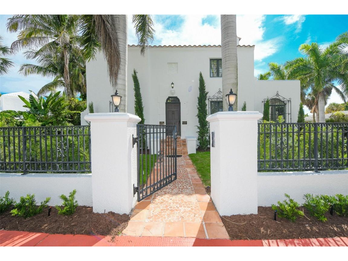 76 S Washington Drive Sarasota FL 34236 A4649466 image6