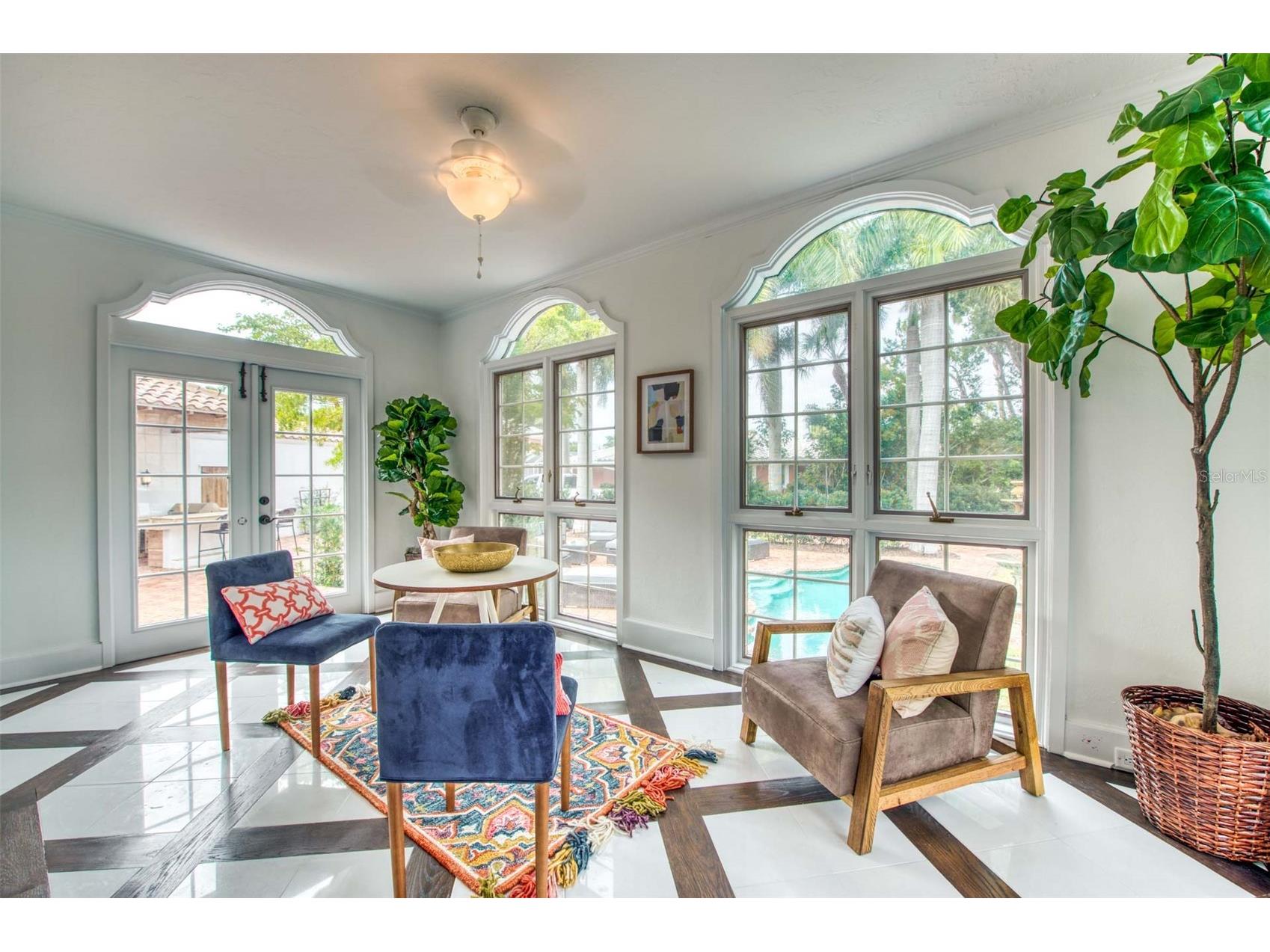76 S Washington Drive Sarasota FL 34236 A4693046 image14