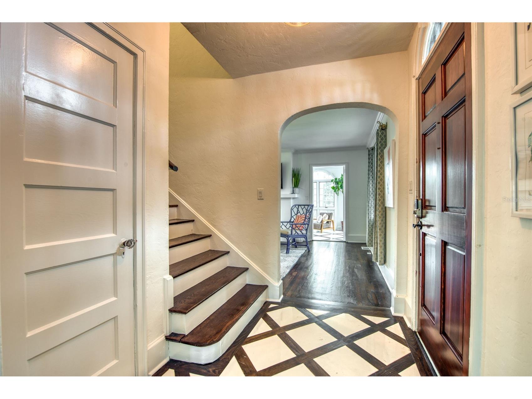 76 S Washington Drive Sarasota FL 34236 A4693046 image36