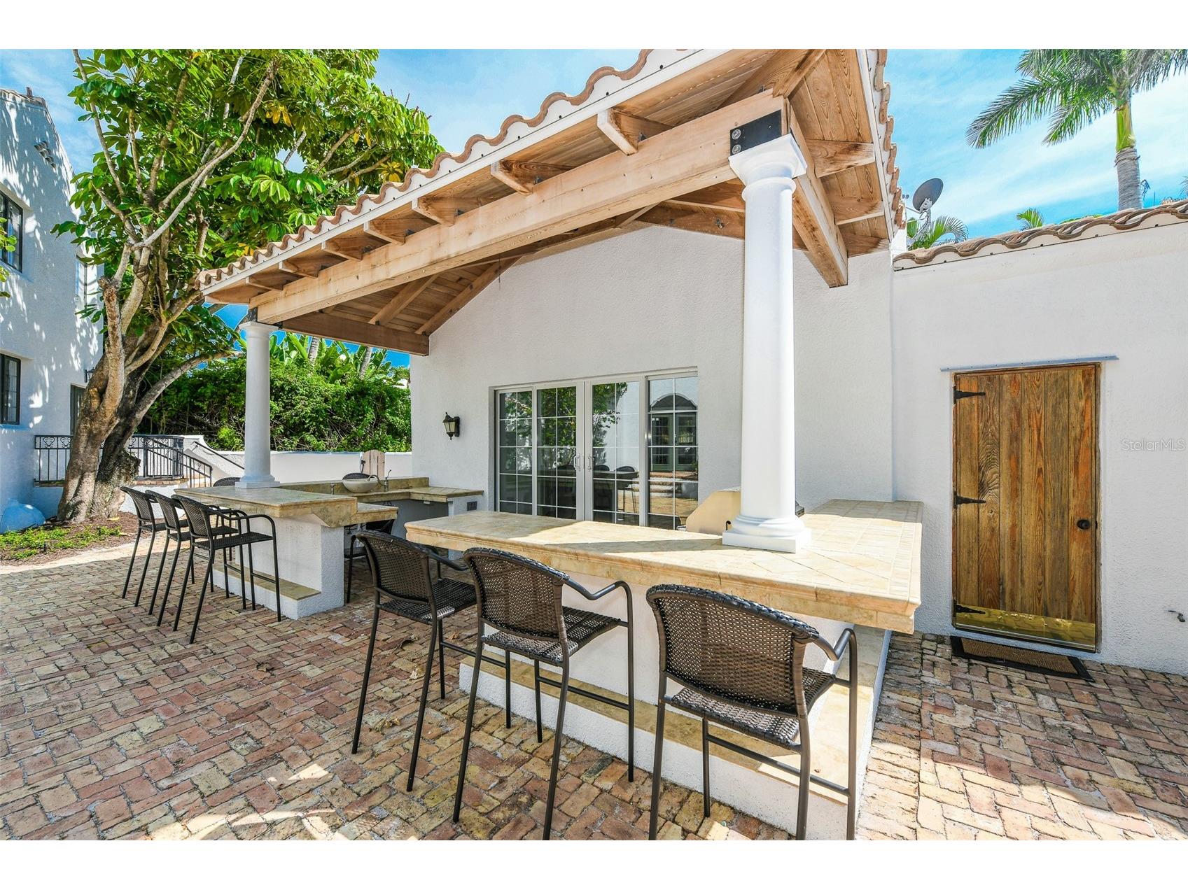 76 S Washington Drive Sarasota FL 34236 A4693046 image54
