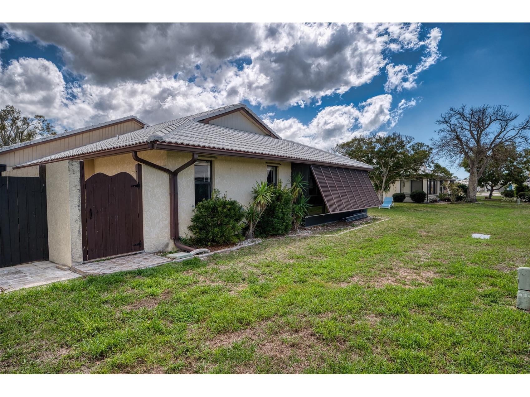 76 Sandstone Circle Venice FL 34293 A4685848 image23