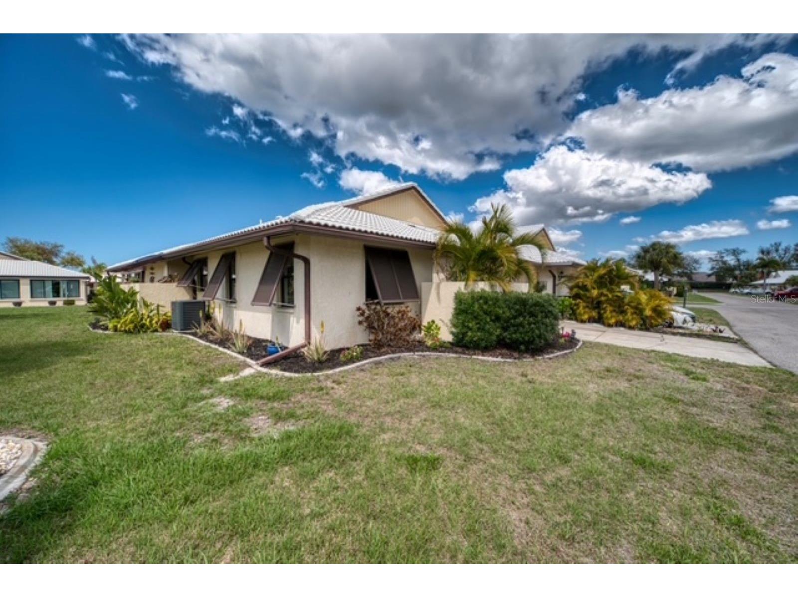 76 Sandstone Circle Venice FL 34293 A4685848 image24