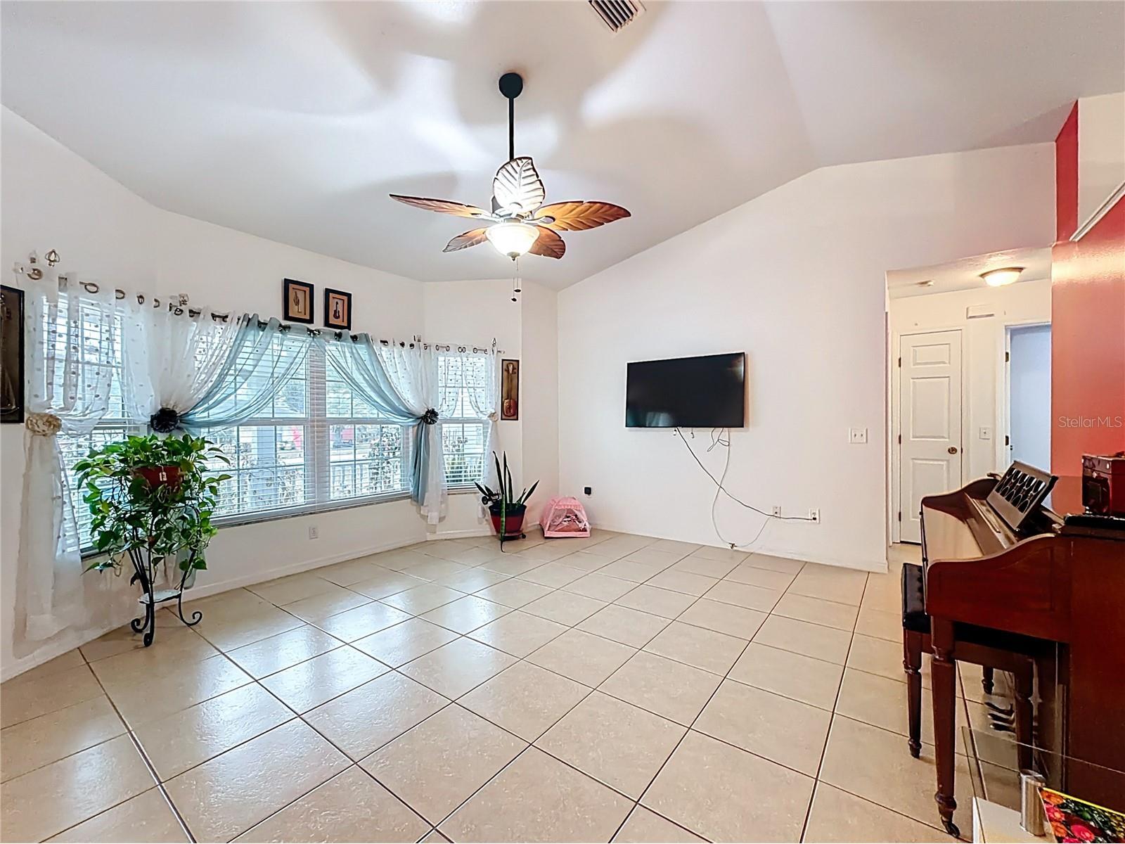 76 Teak Loop Ocala FL 34472 OM718878 image13