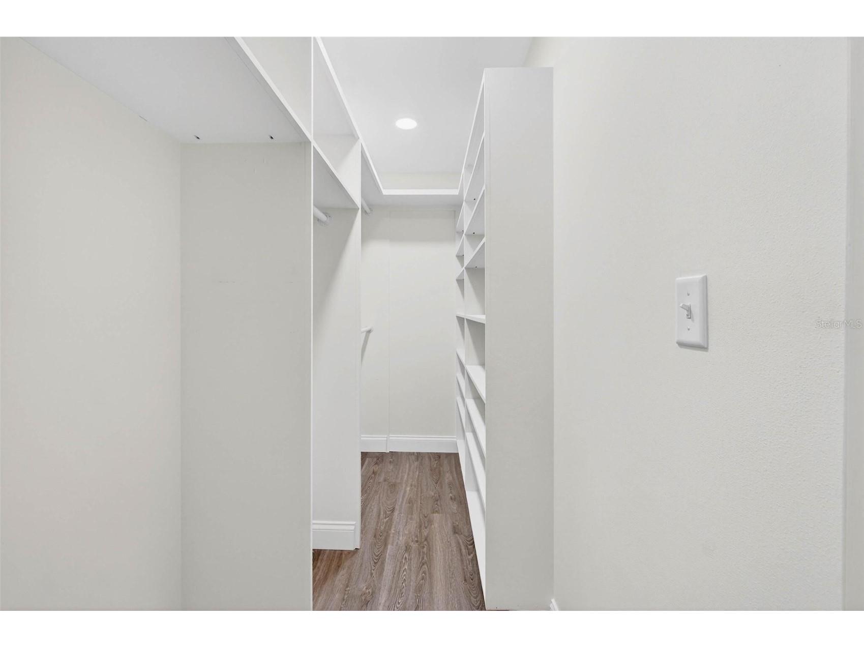 760 71st Avenue N Saint Petersburg FL 33702 TB8495088 image16