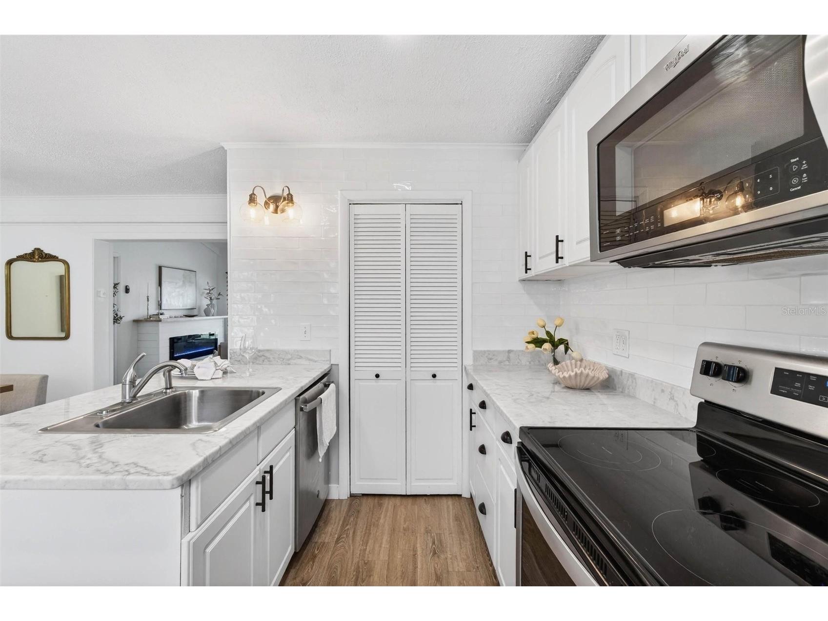 760 71st Avenue N Saint Petersburg FL 33702 TB8495088 image7