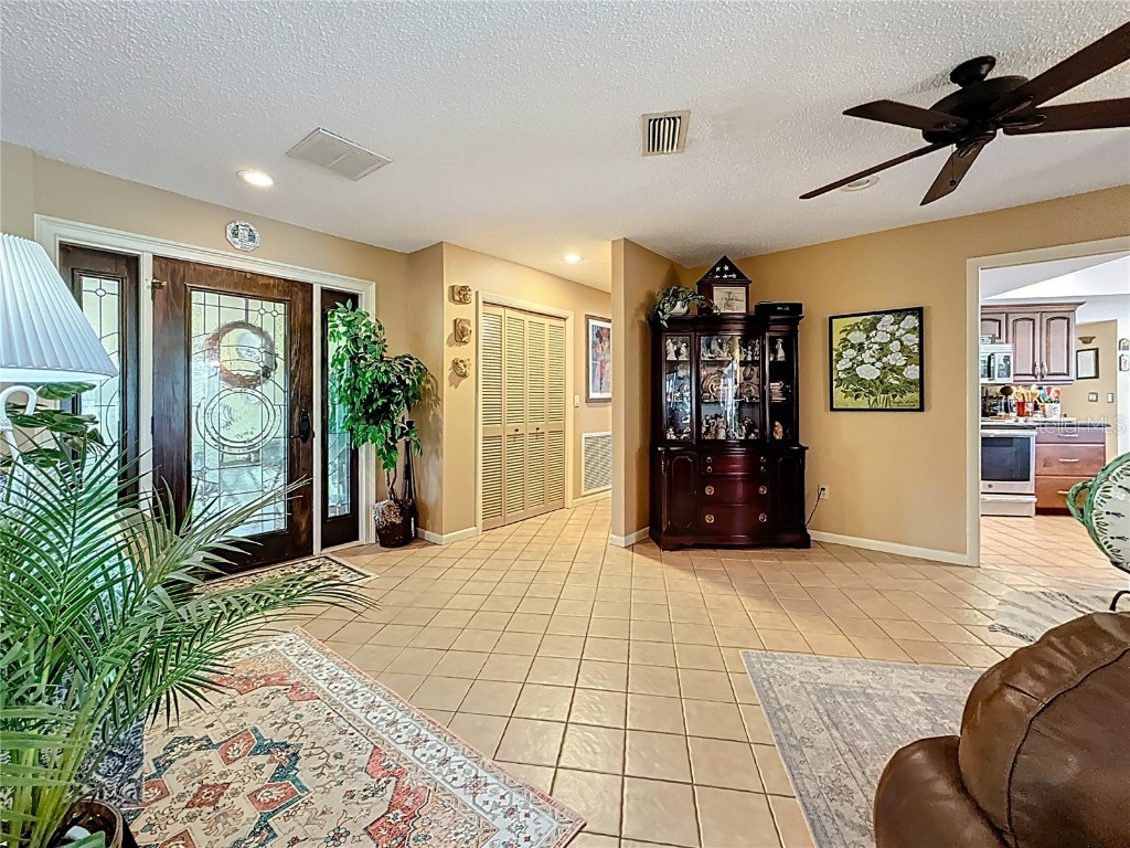 760 Capri Boulevard Treasure Island FL 33706 TB8399213 image11