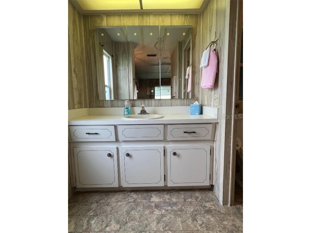 760 Royal Palm Circle Largo FL 33778 TB8408556 image22