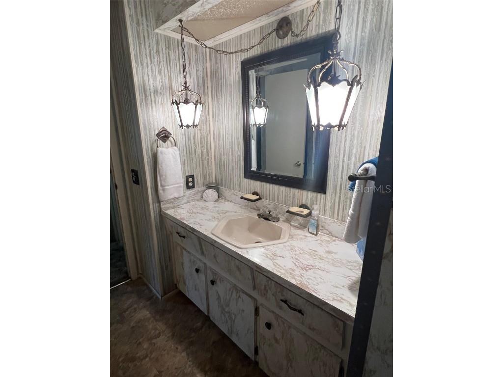 760 Royal Palm Circle Largo FL 33778 TB8408556 image28