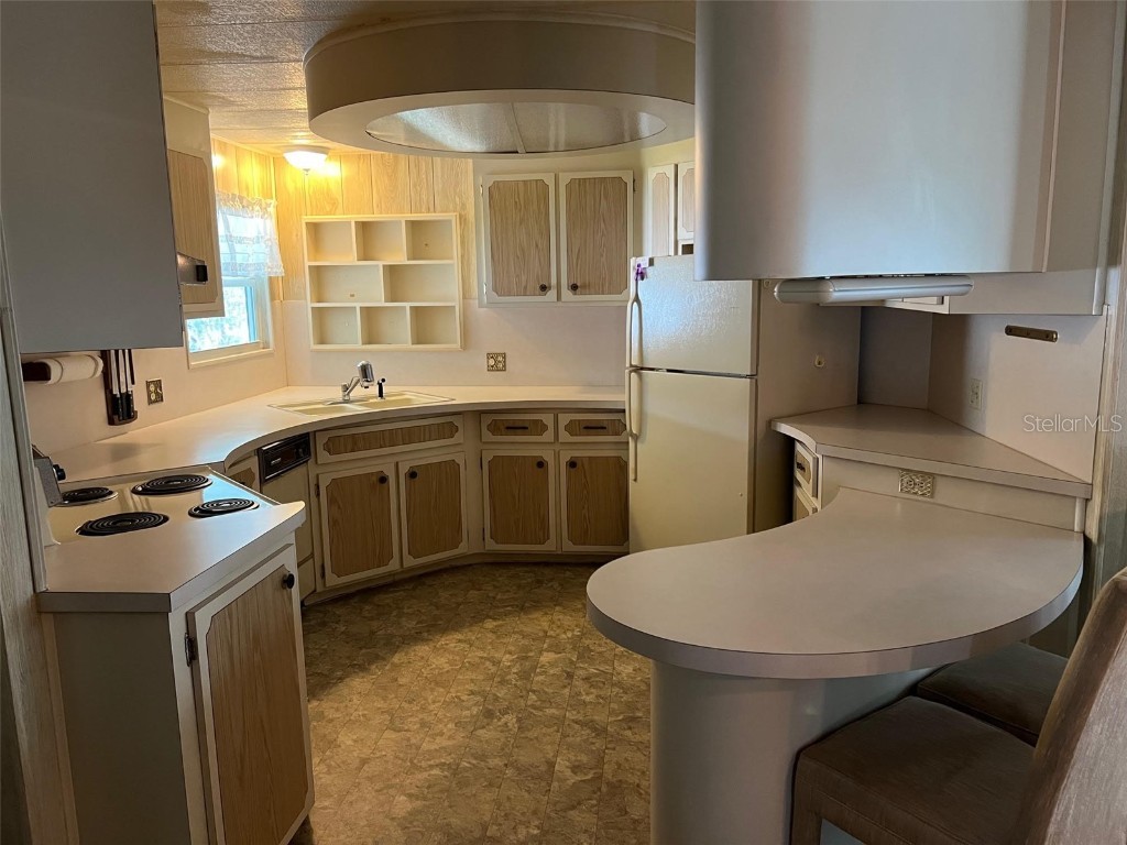 760 Royal Palm Circle Largo FL 33778 TB8408556 image8