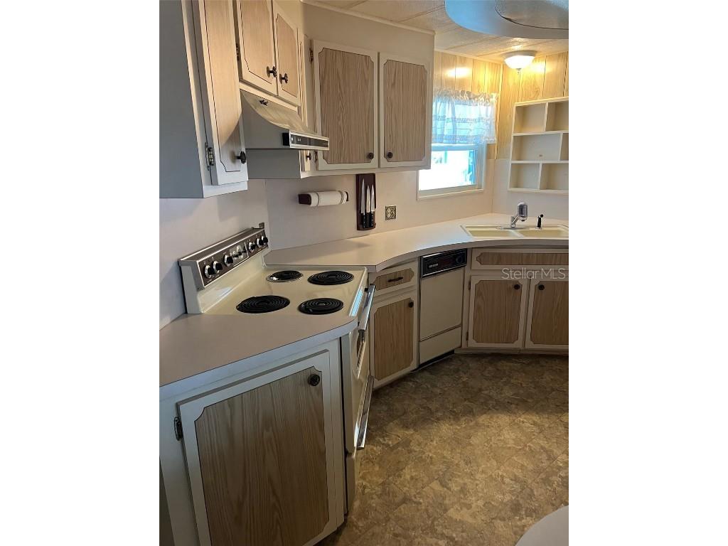 760 Royal Palm Circle Largo FL 33778 TB8408556 image9