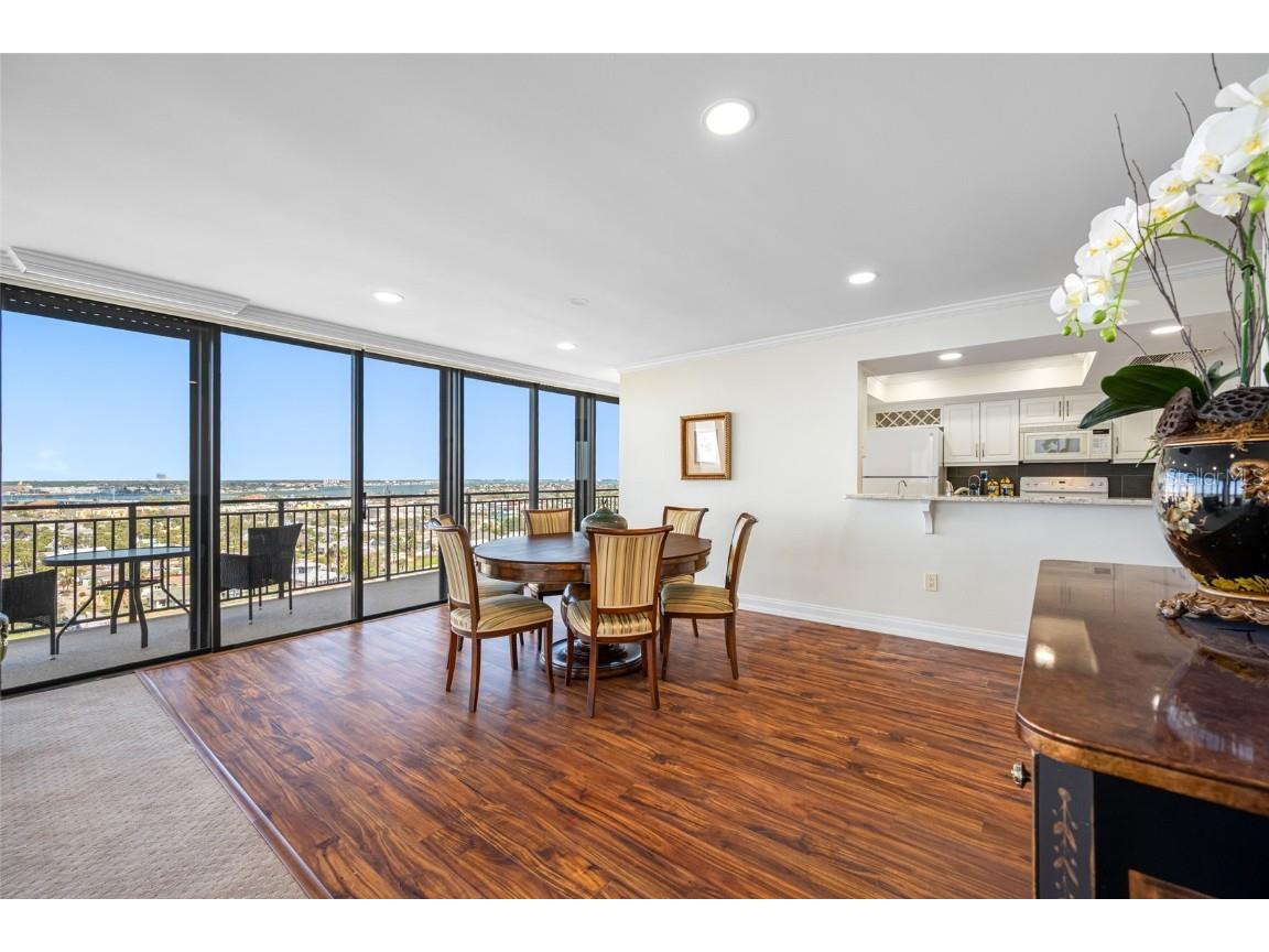 7600 Bayshore Drive #1206 Treasure Island FL 33706 - BOCA CIEGA BAY / GULF TB8374265 image18