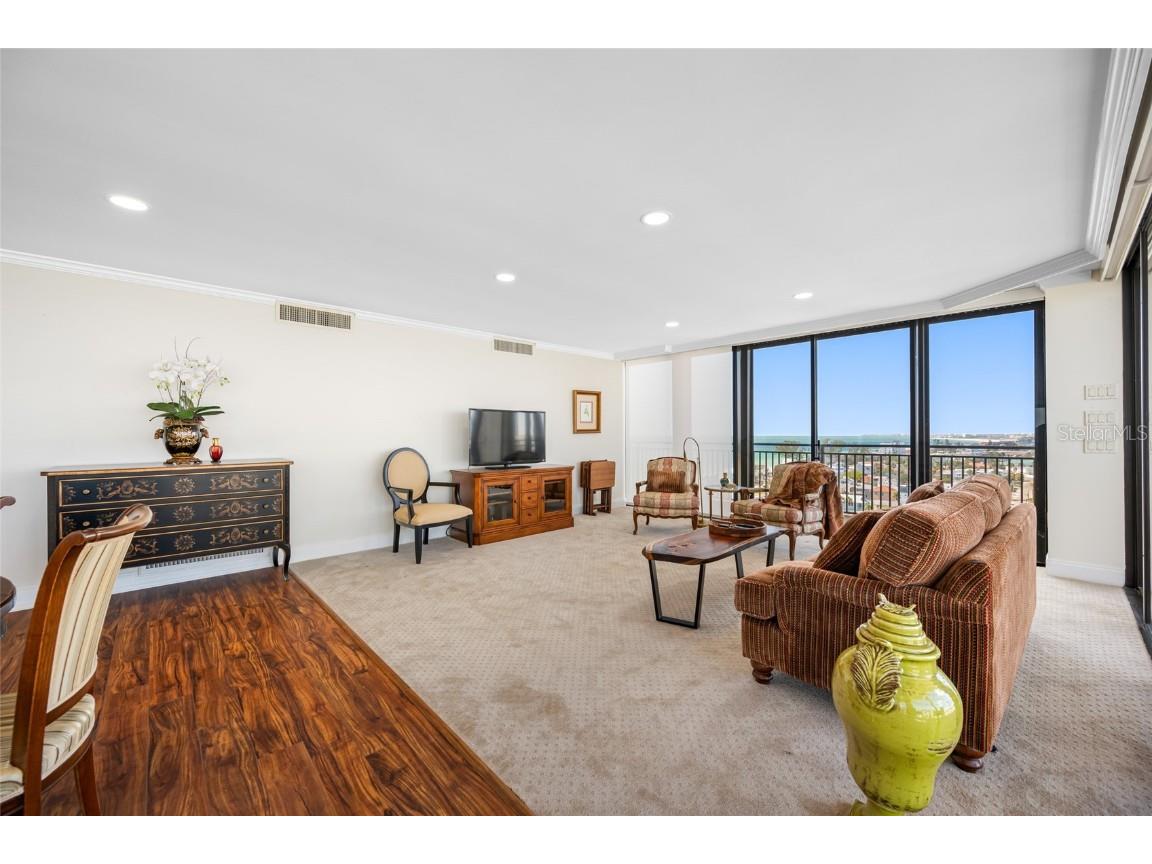 7600 Bayshore Drive #1206 Treasure Island FL 33706 - BOCA CIEGA BAY / GULF TB8374265 image25