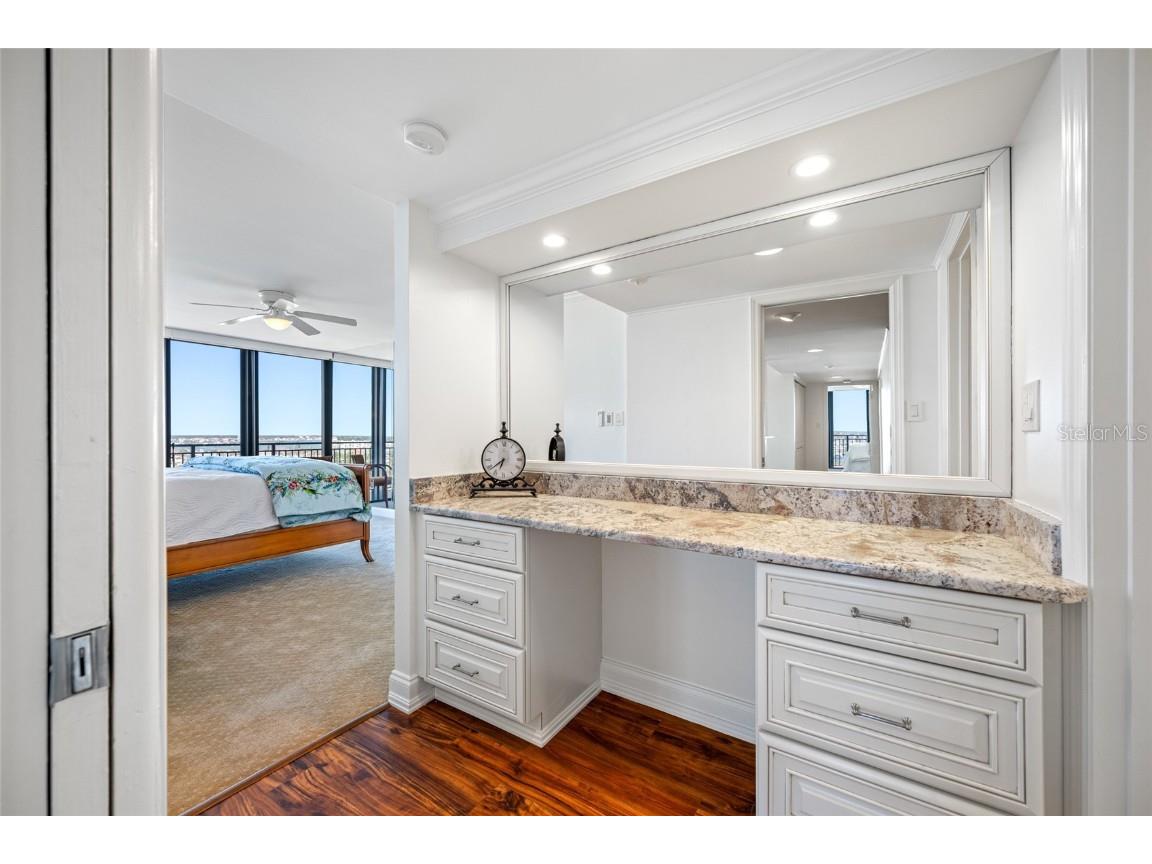 7600 Bayshore Drive #1206 Treasure Island FL 33706 - BOCA CIEGA BAY / GULF TB8374265 image34