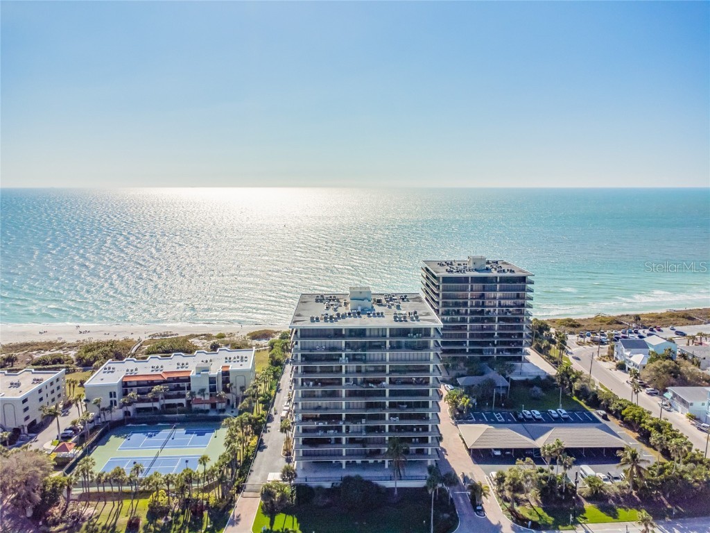 7600 Bayshore Drive #307 Treasure Island FL 33706 - GULF OF MEXICO BLIND PASS U8153573 image1