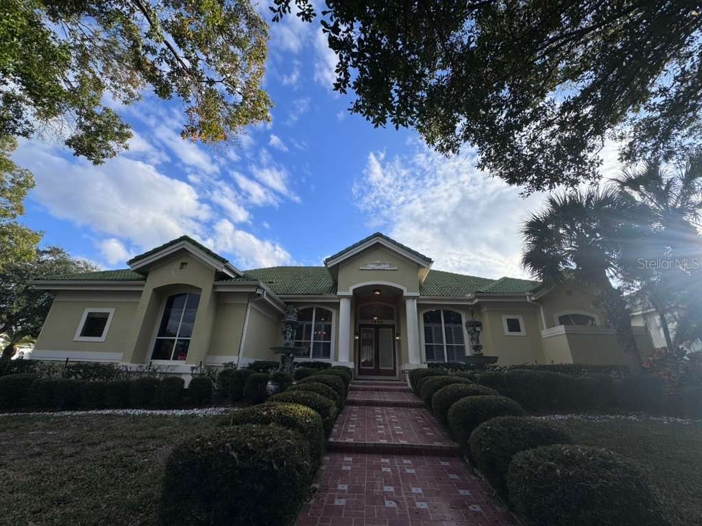 7600 Debeaubien Drive Orlando FL 32835 G5107219 image1