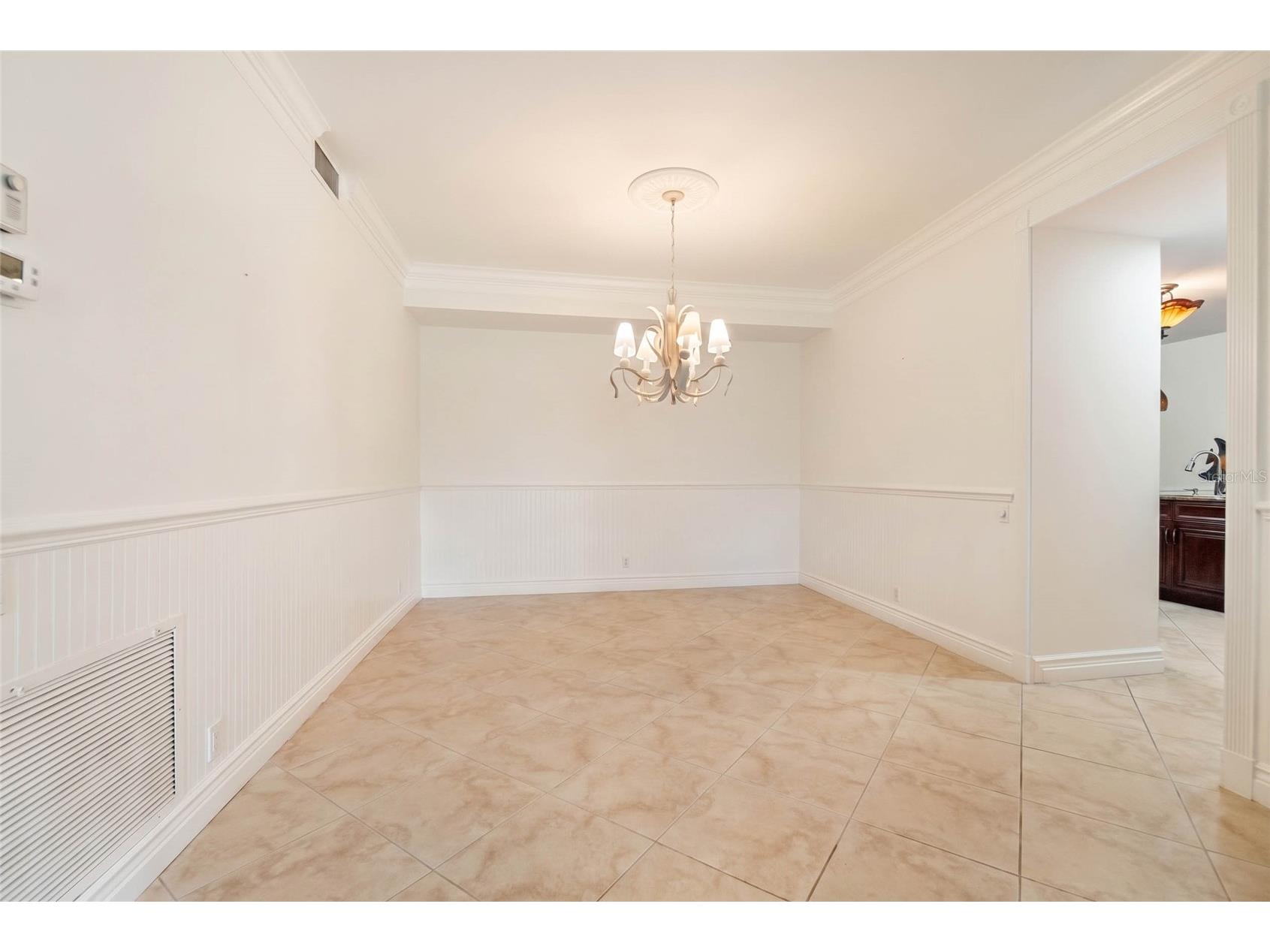 7600 Fairway Woods Drive #204 Sarasota FL 34238 A4695605 image16