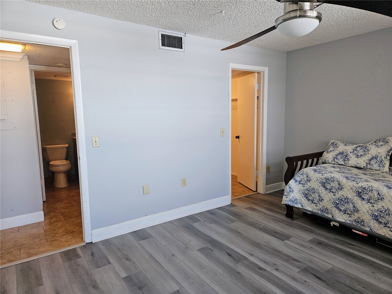 7600 Sun Island Drive S #204 South Pasadena FL 33707 TB8528967 image25