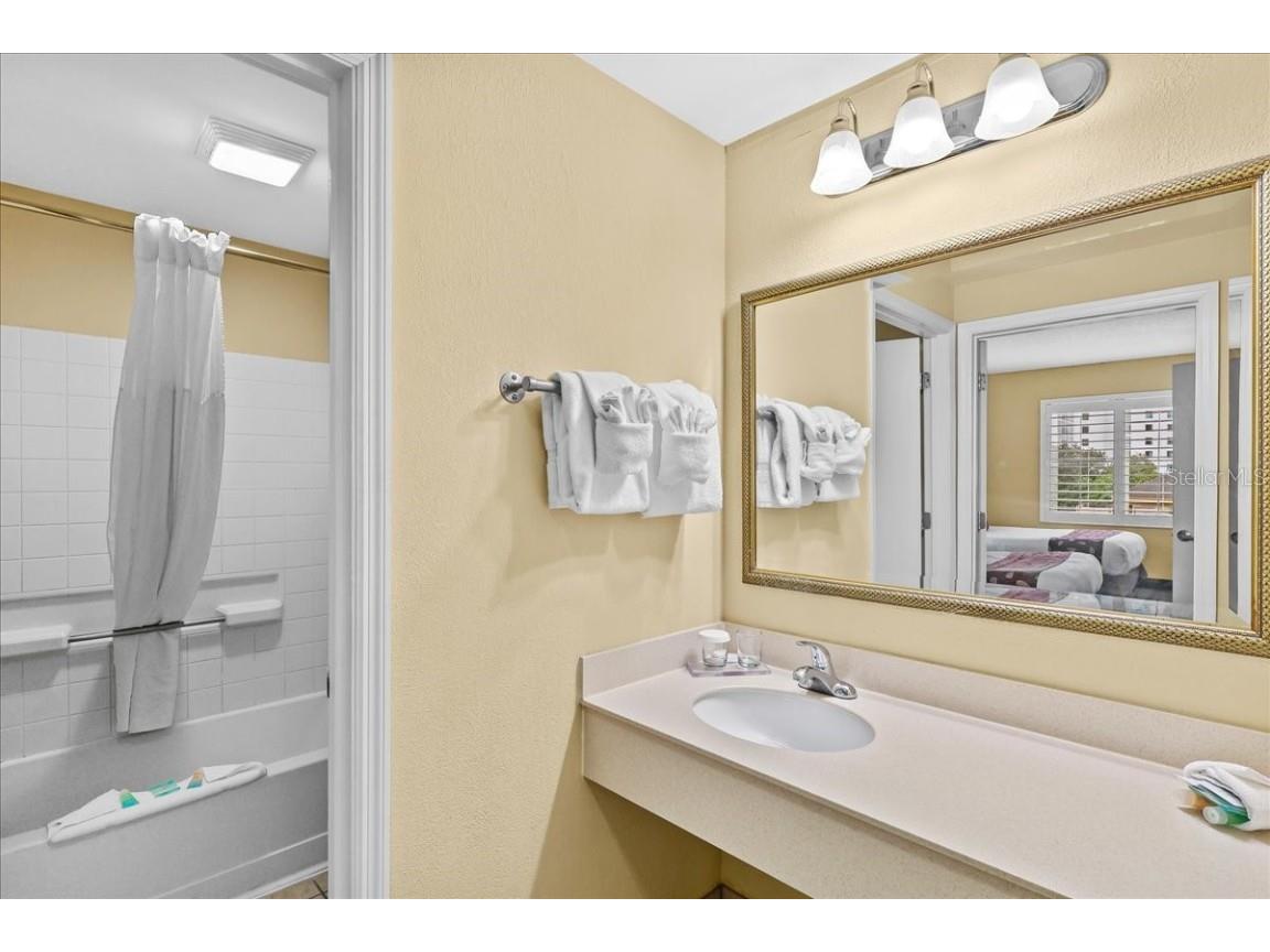 7601 Canada Avenue #202 Orlando FL 32819 O6366071 image11