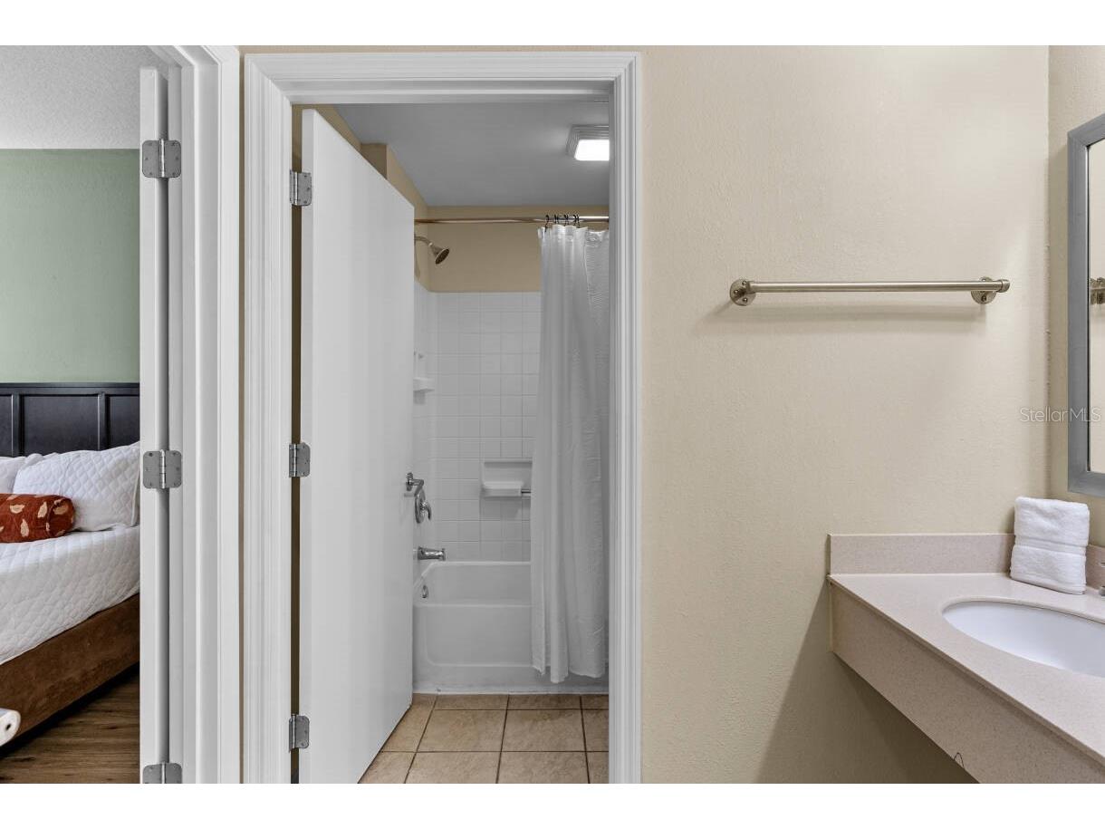 7601 Canada Avenue #221 Orlando FL 32819 O6381205 image15