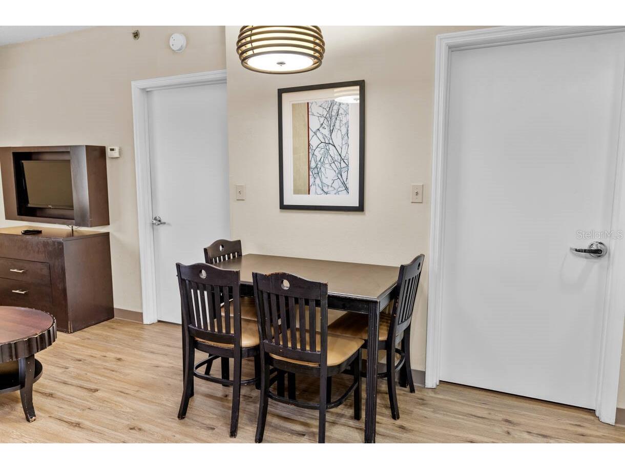 7601 Canada Avenue #221 Orlando FL 32819 O6381205 image6