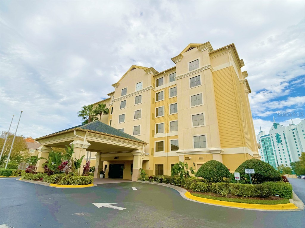 7601 Canada Avenue #305 Orlando FL 32819 S5098440 image1