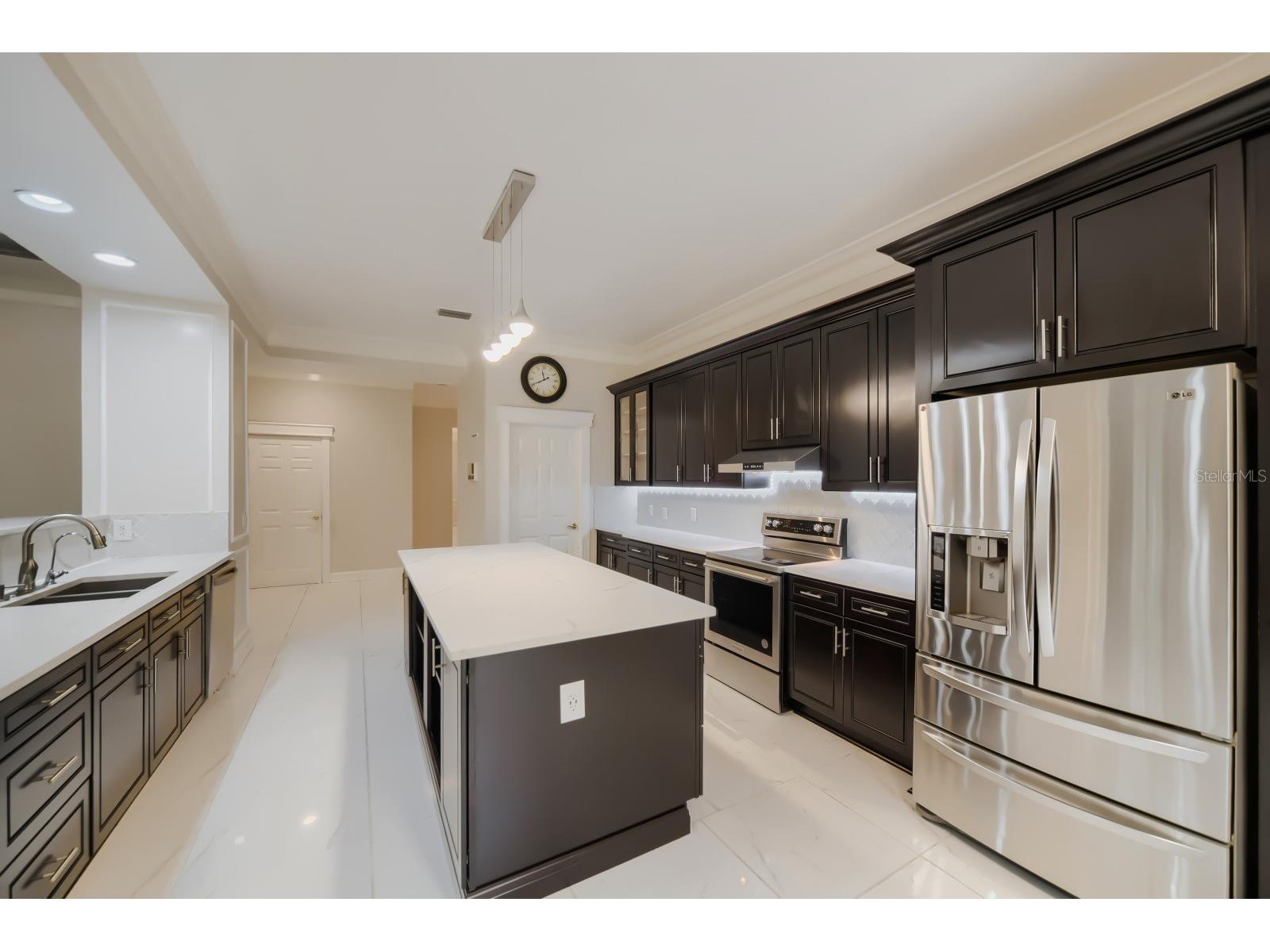 7601 Debeaubien Drive Orlando FL 32835 TB8503272 image15