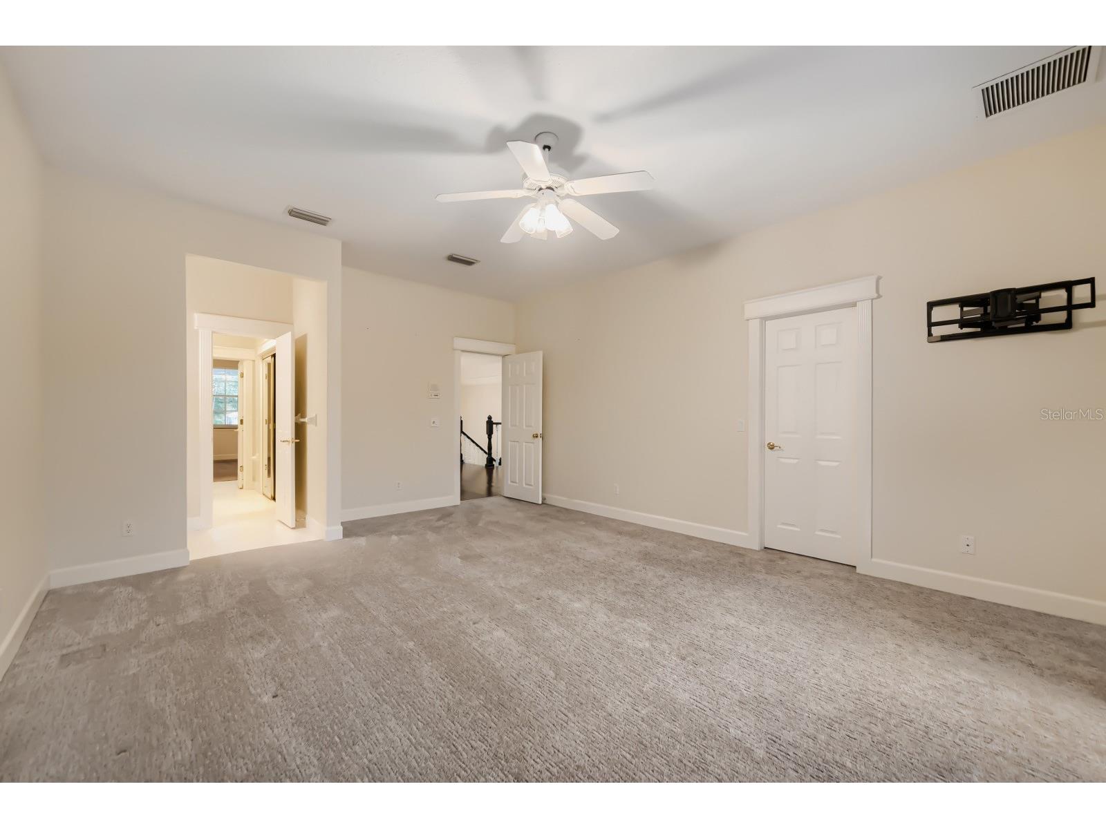 7601 Debeaubien Drive Orlando FL 32835 TB8503272 image17