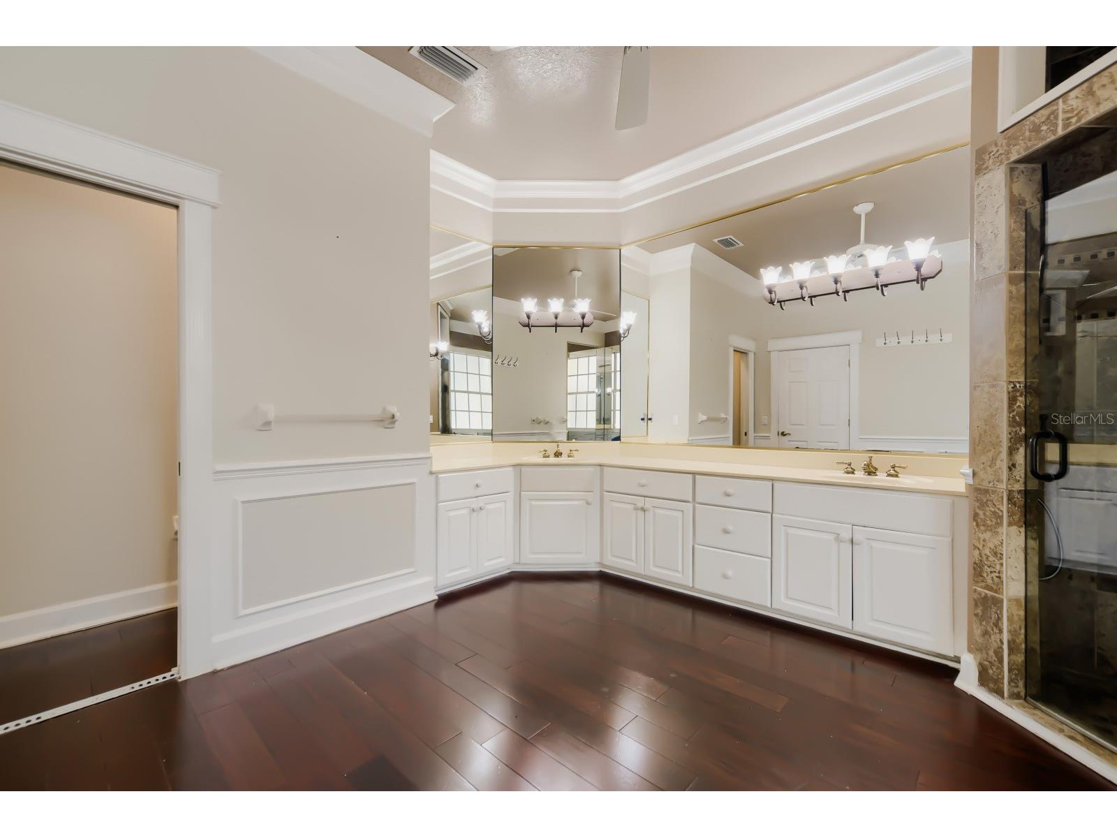 7601 Debeaubien Drive Orlando FL 32835 TB8503272 image28
