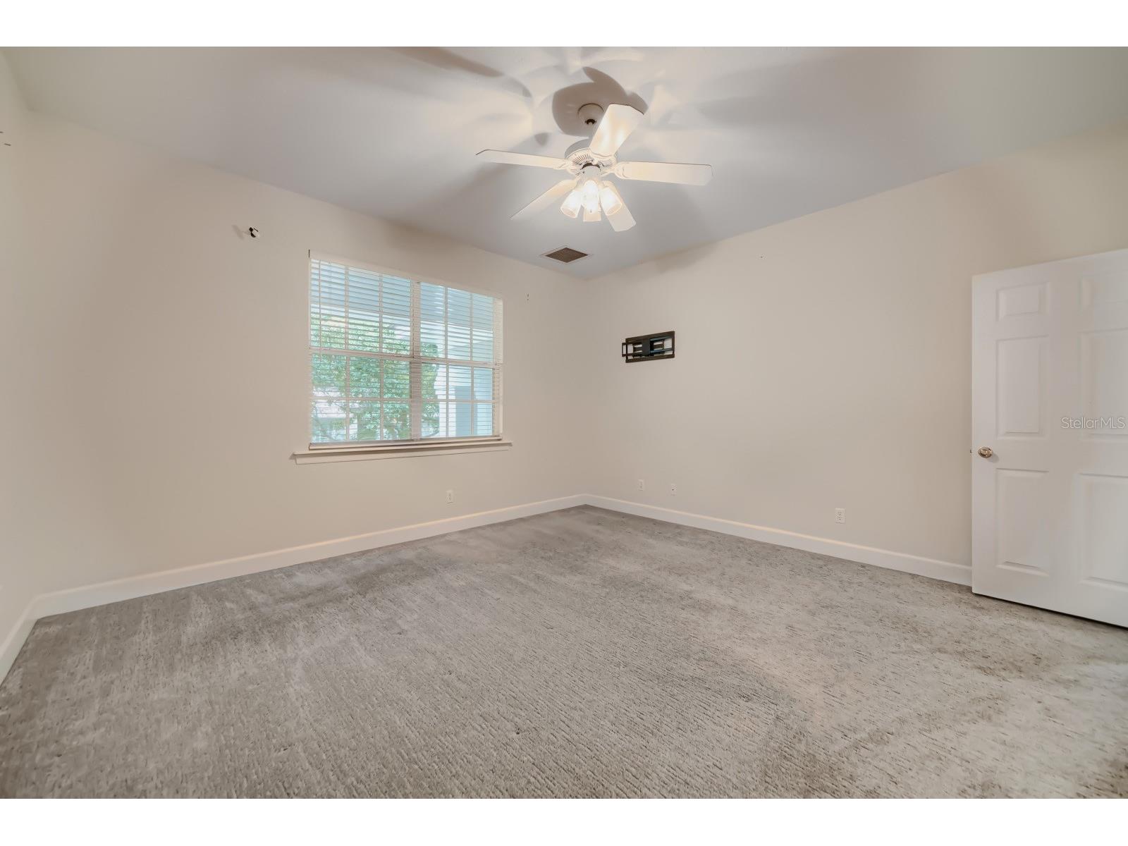 7601 Debeaubien Drive Orlando FL 32835 TB8503272 image32