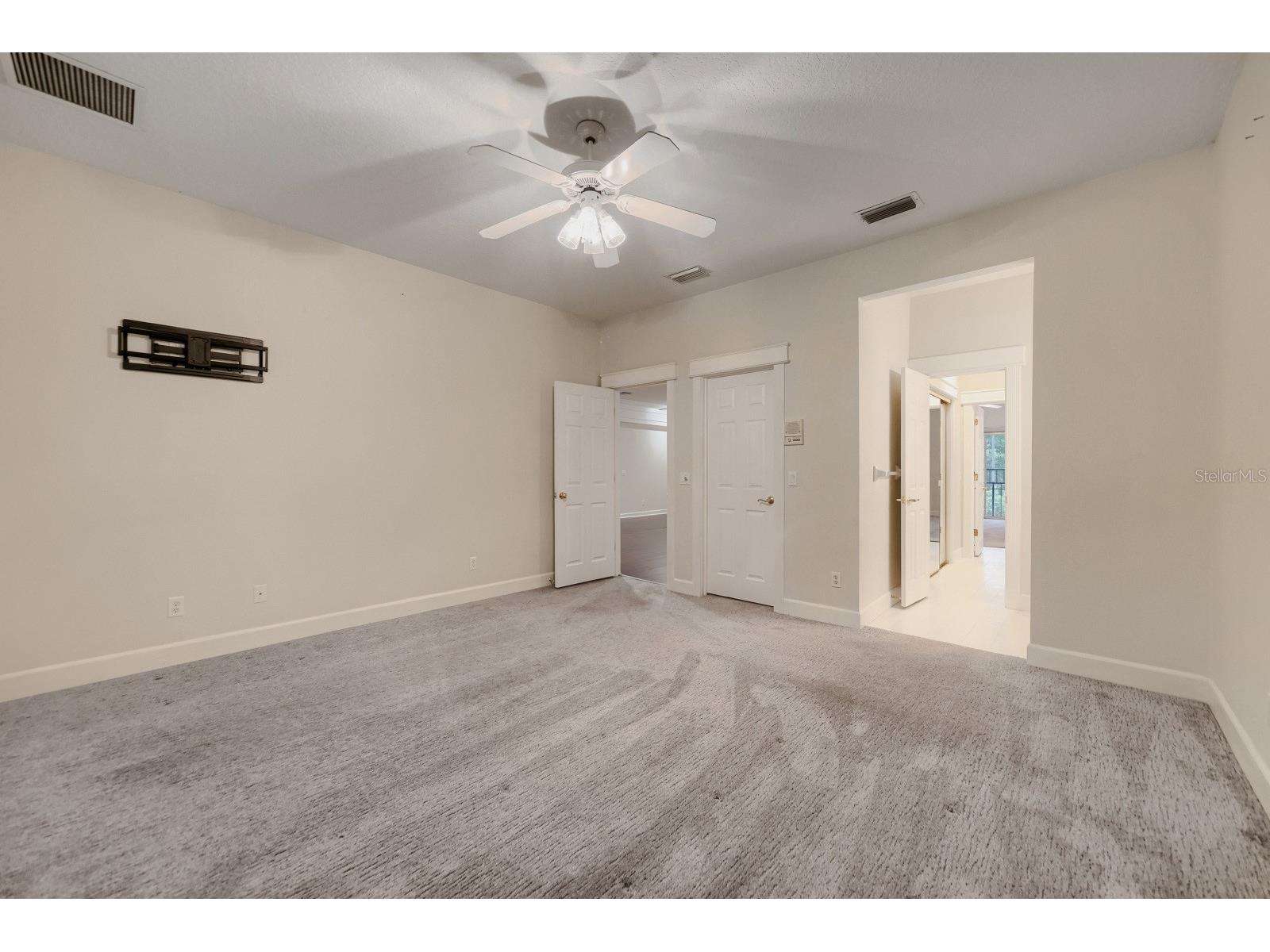 7601 Debeaubien Drive Orlando FL 32835 TB8503272 image33