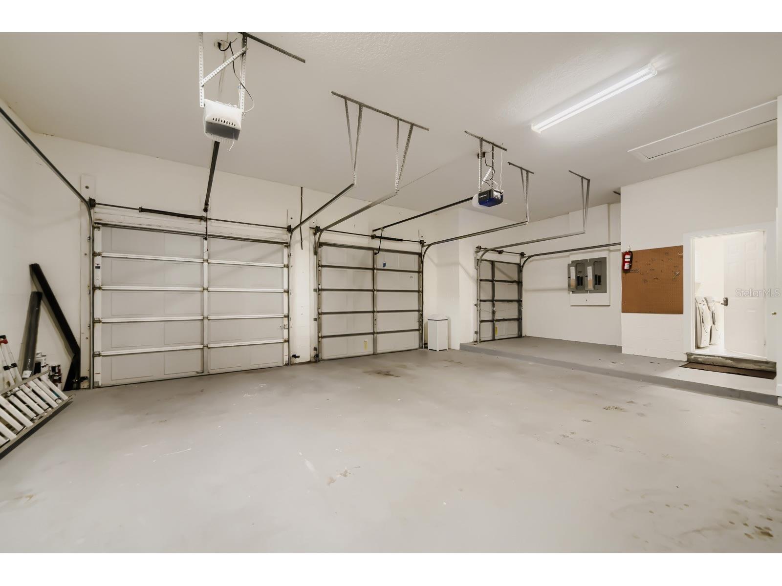 7601 Debeaubien Drive Orlando FL 32835 TB8503272 image40