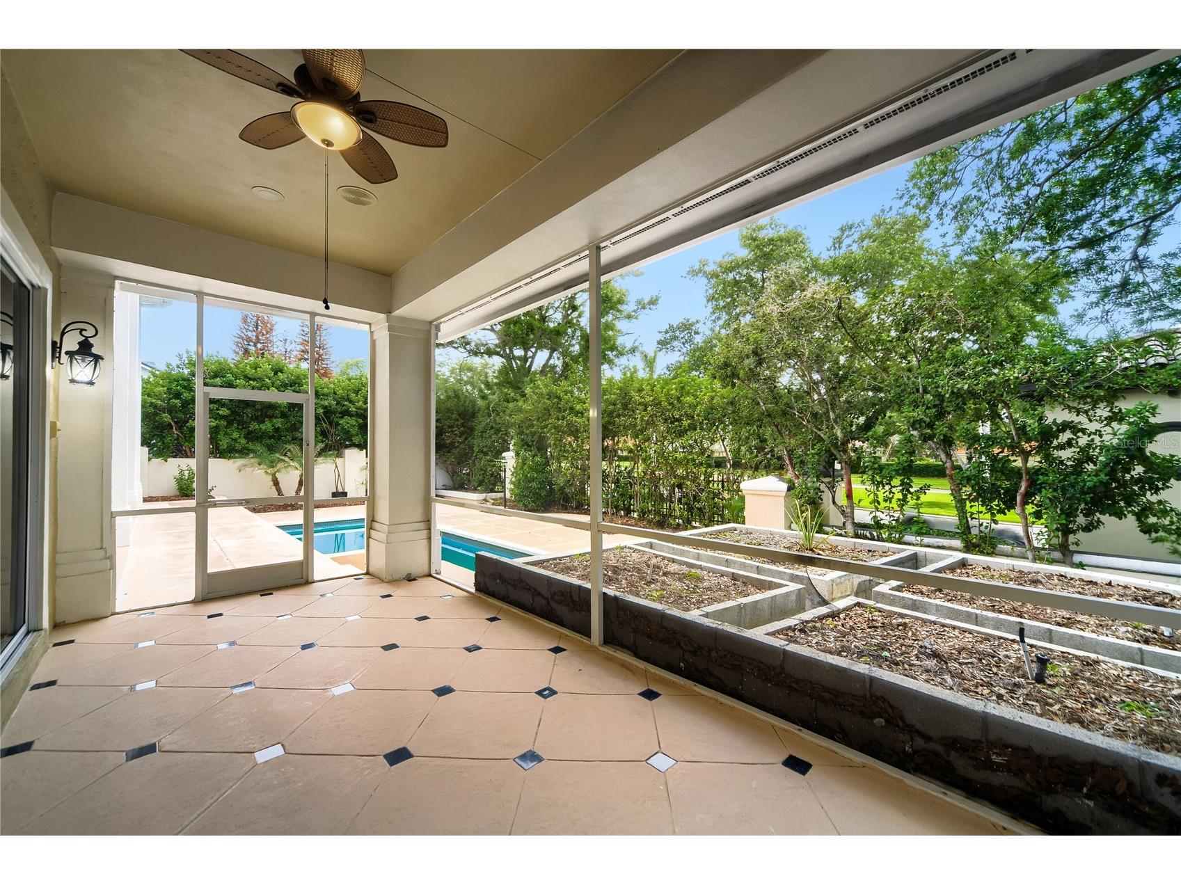 7601 Debeaubien Drive Orlando FL 32835 TB8503272 image44