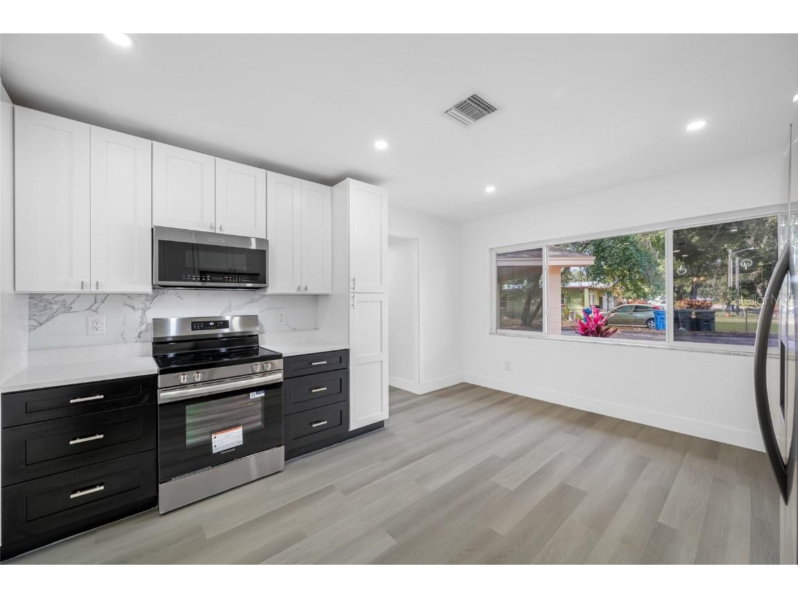 7601 Pine Hill Drive Tampa FL 33617 TB8449566 image14