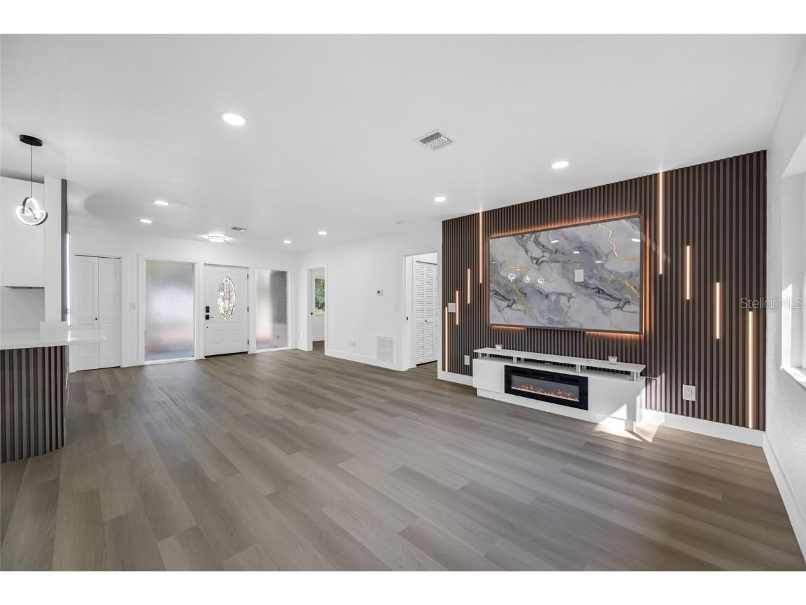 7601 Pine Hill Drive Tampa FL 33617 TB8449566 image9