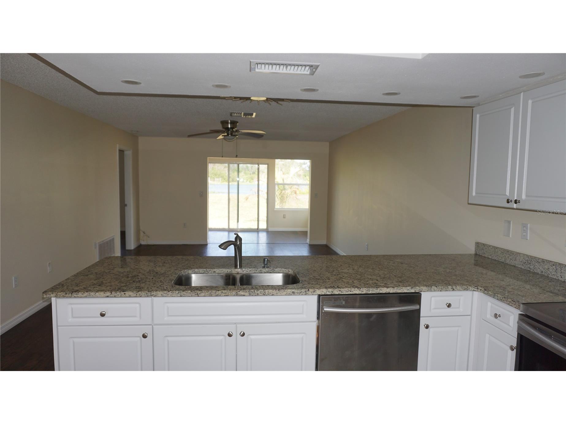 7602 Danube Drive Hudson FL 34667 W7883923 image5
