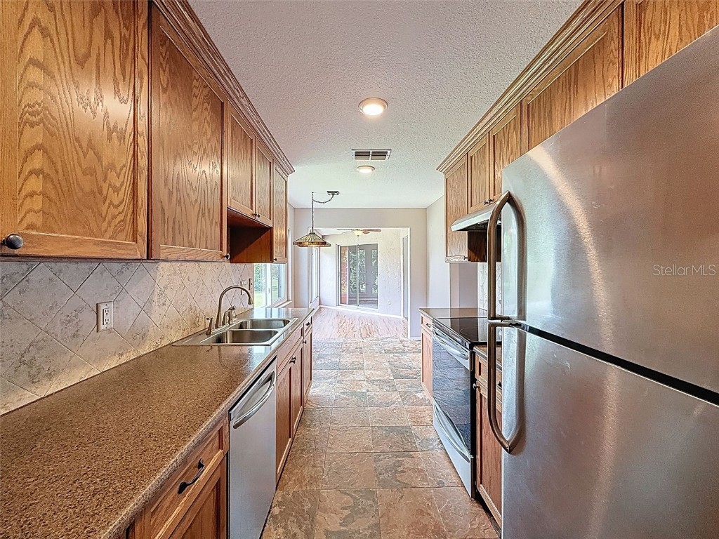 7602 St Andrews Boulevard #7596-C Weeki Wachee FL 34613 W7877352 image34