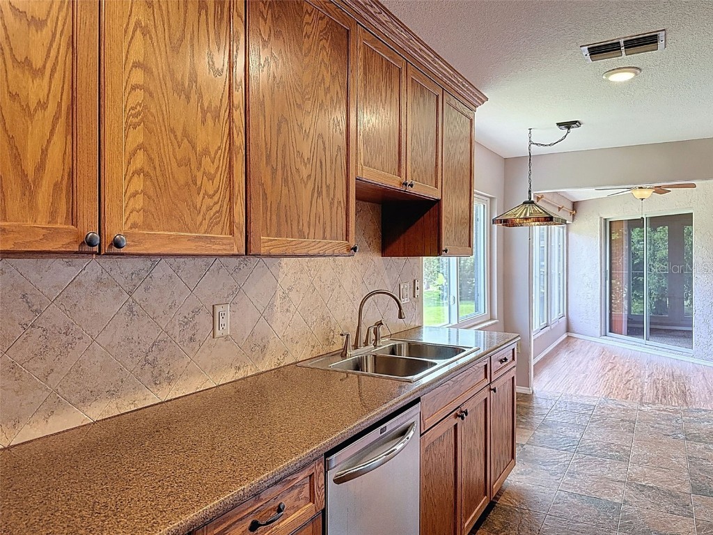 7602 St Andrews Boulevard #7596-C Weeki Wachee FL 34613 W7877352 image38