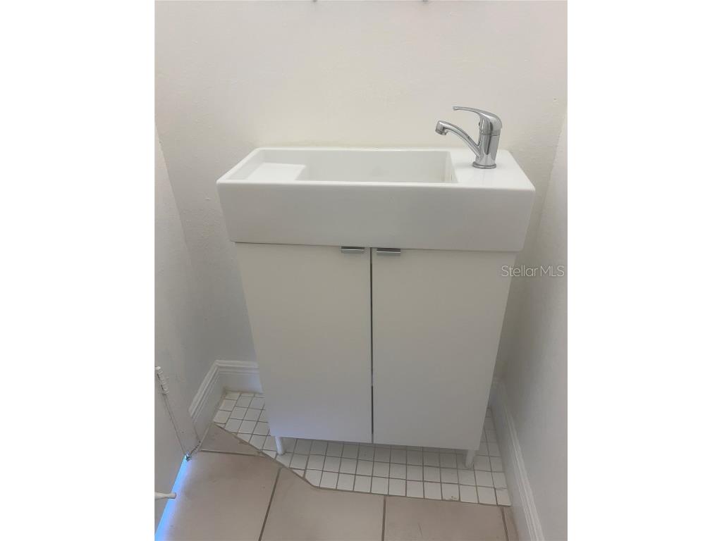 7604 La Mesita Court Tampa FL 33615 TB8444886 image7