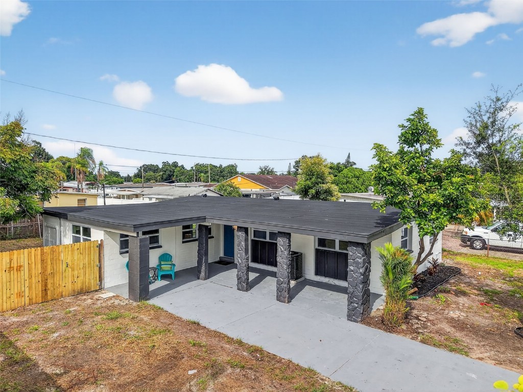 7604 Lavender Lane Tampa FL 33619 TB8422880 image1