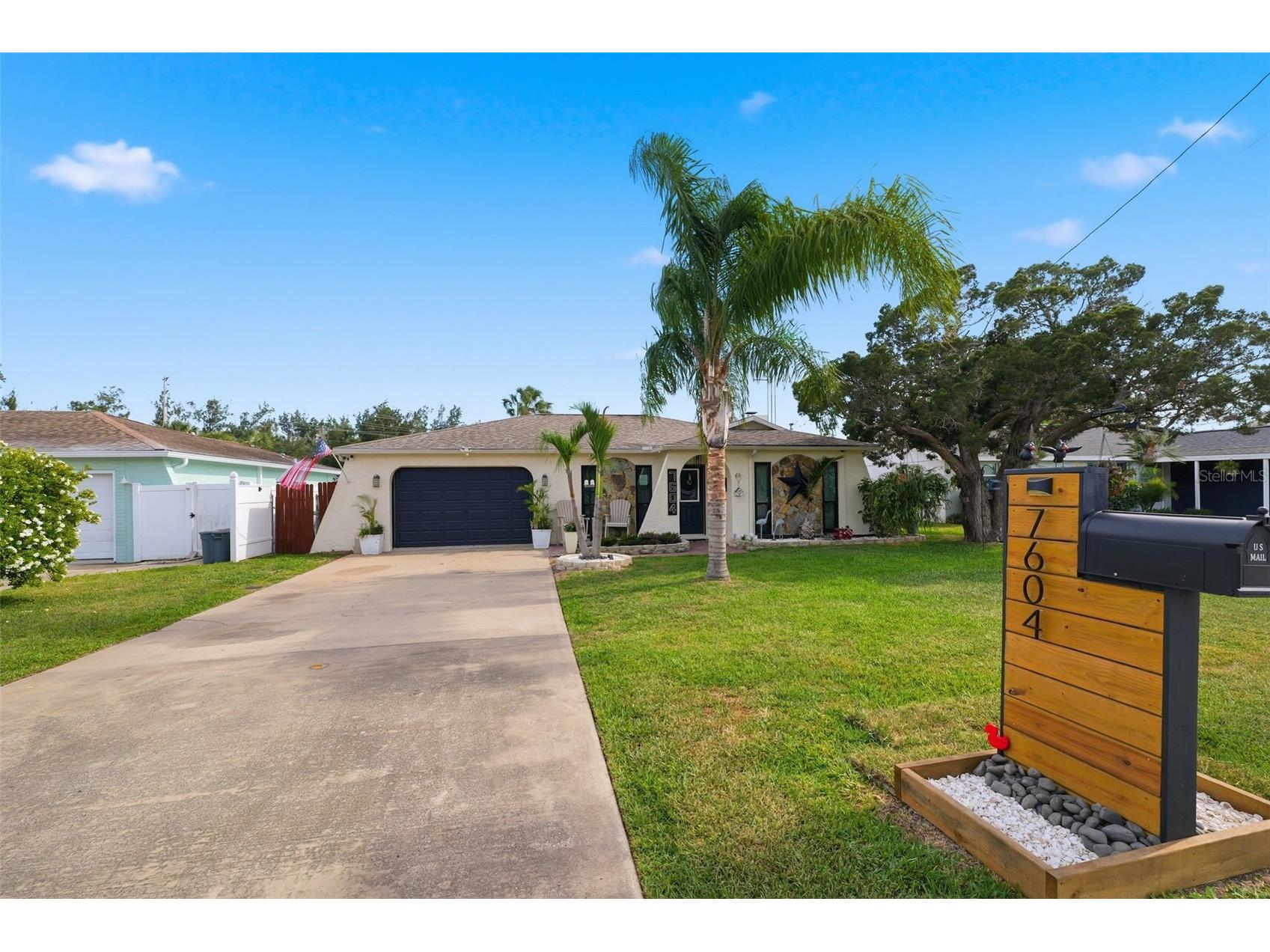 7604 Mako Hudson FL 34667 W7885210 image4