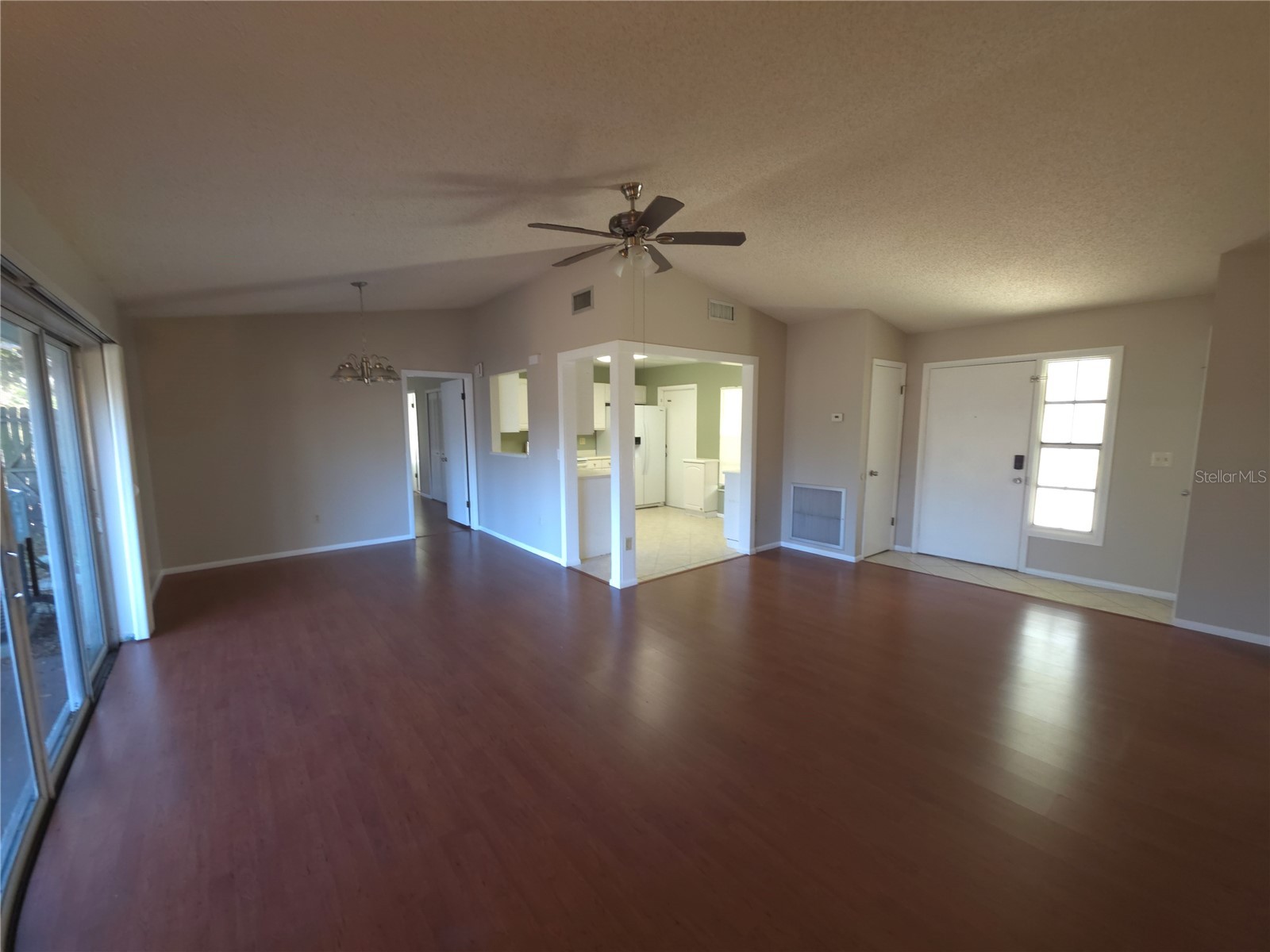 7604 N Sanibel Circle Temple Terrace FL 33637 TB8458280 image5