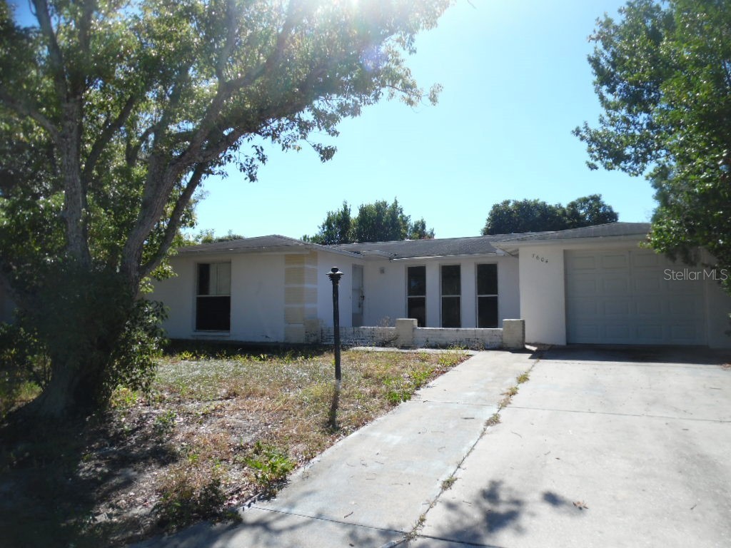 7604 Tyson Drive Port Richey FL 34668 W7849817 image1