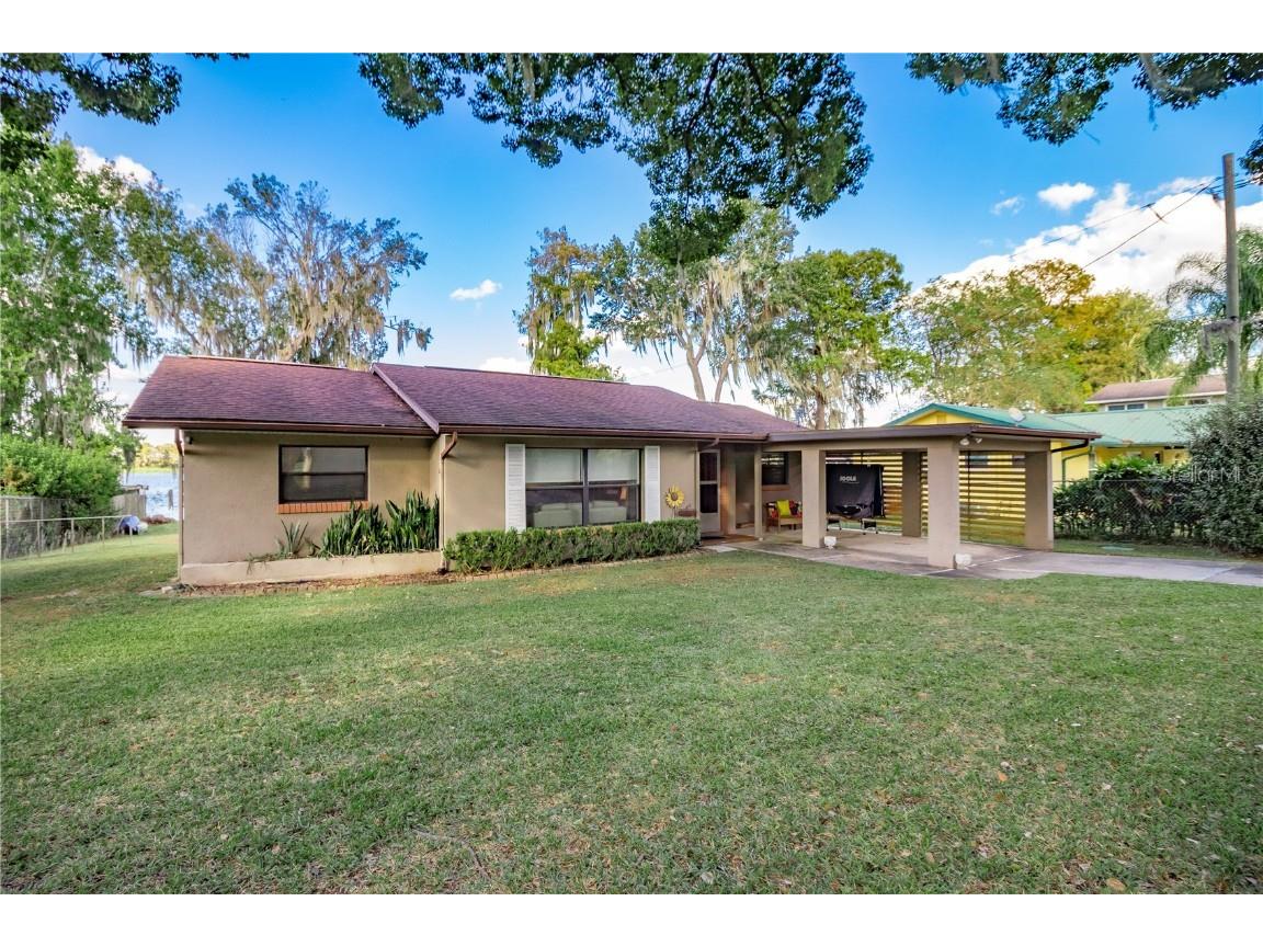 7605 W Riverbend Road Dunnellon FL 34433 - LAKE ROSSEAU ON THE WITHLACOOC OM629791 image1