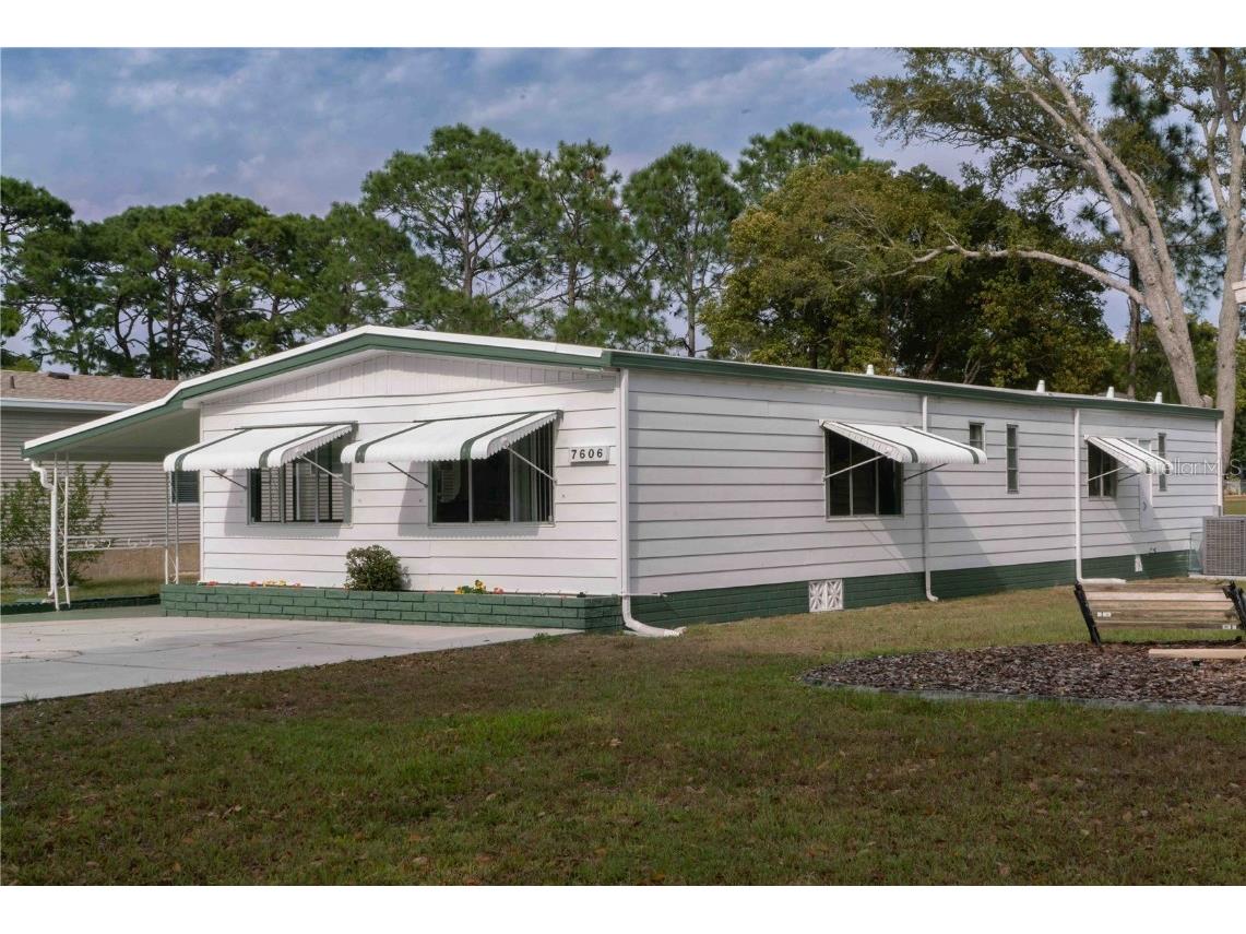 7606 Dinsmore Street Brooksville FL 34613 W7854730 image1