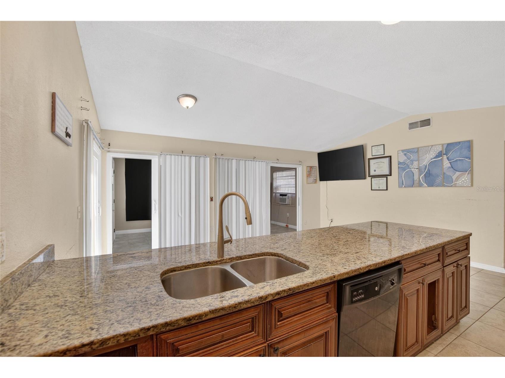 7606 Leon Avenue Tampa FL 33637 TB8511862 image7