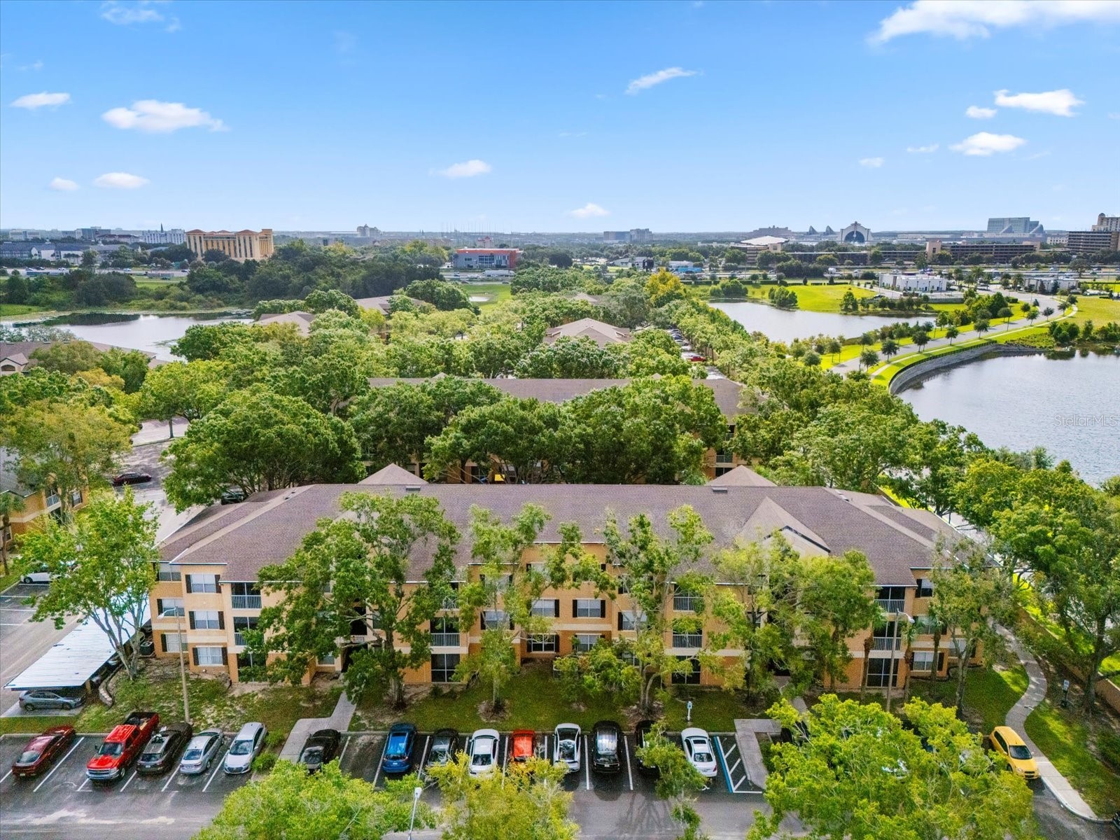 7606 Pissarro Drive #104 Orlando FL 32819 - Big Sand Lake O6398356 image1